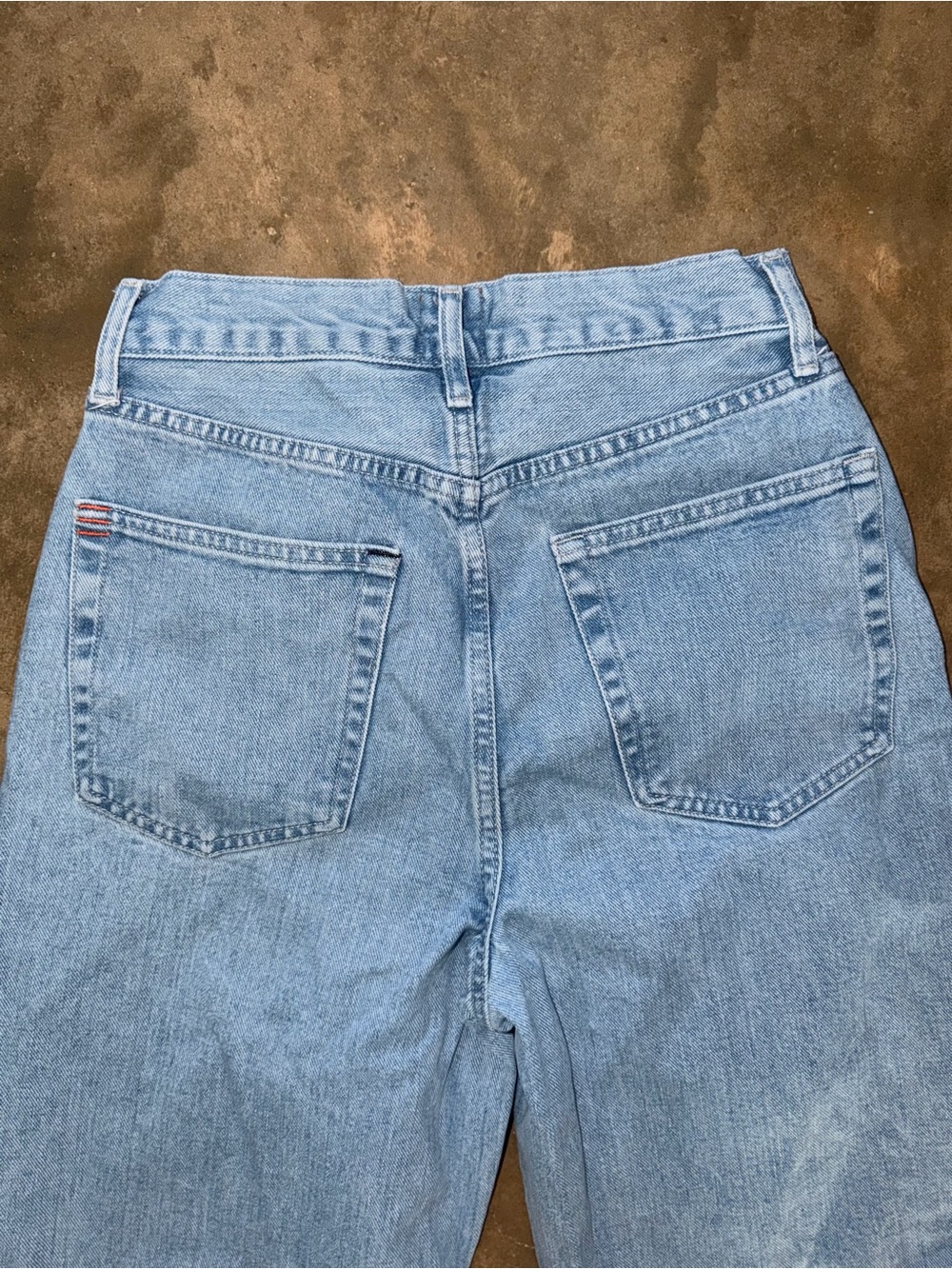 BDG Urban Outfitters Baggy Boyfriend Distressed Jeans Light Wash 27 L32 - Picture 4 of 12